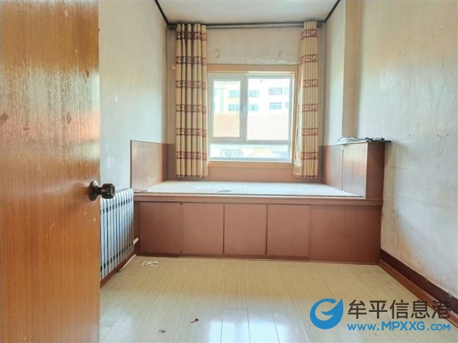 早市附近二樓65平兩室兩廳一衛(wèi)出售